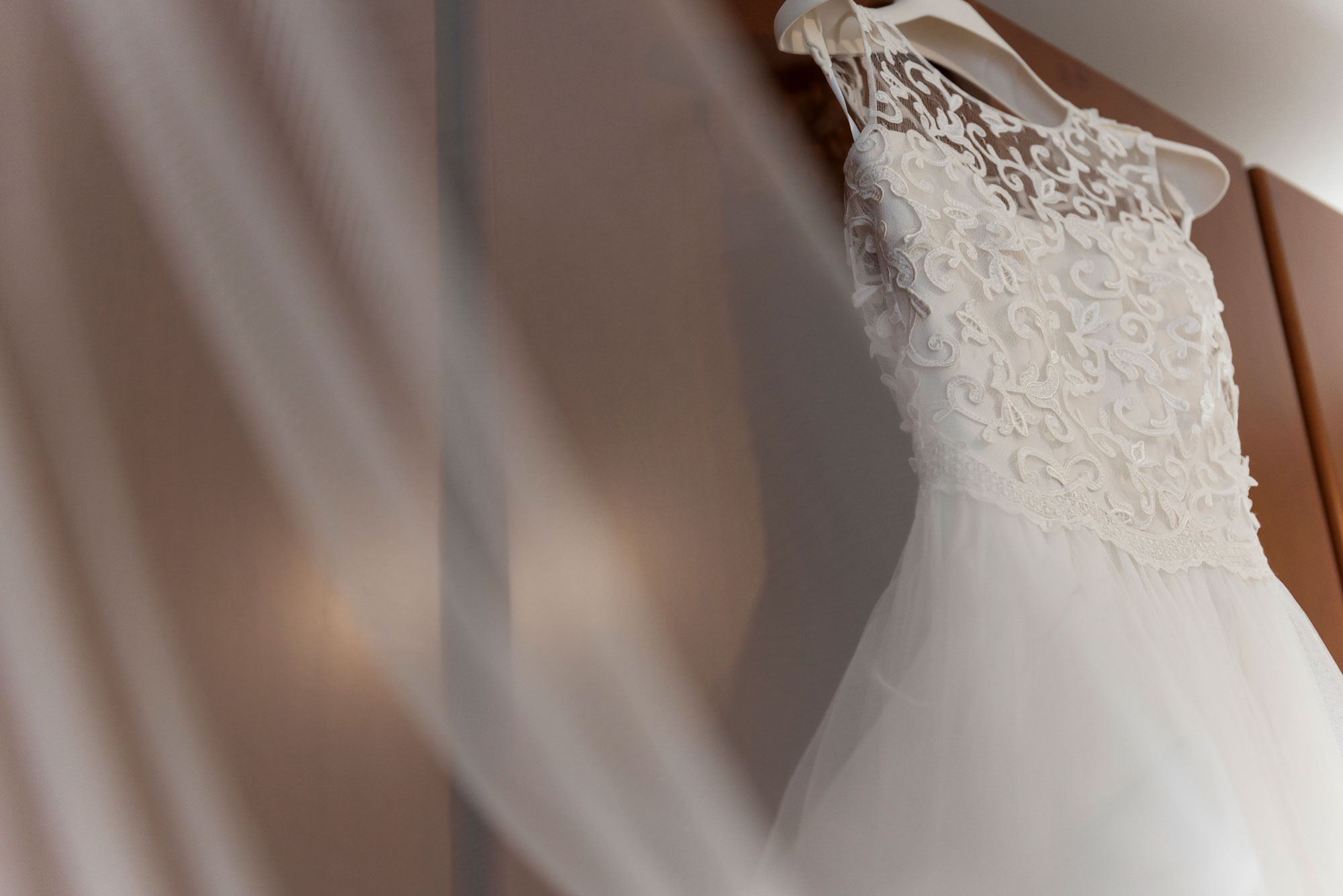 Fotografo-matrimonio-varese_00018 abito da sposa: dettagli e reportage matrimonio varese