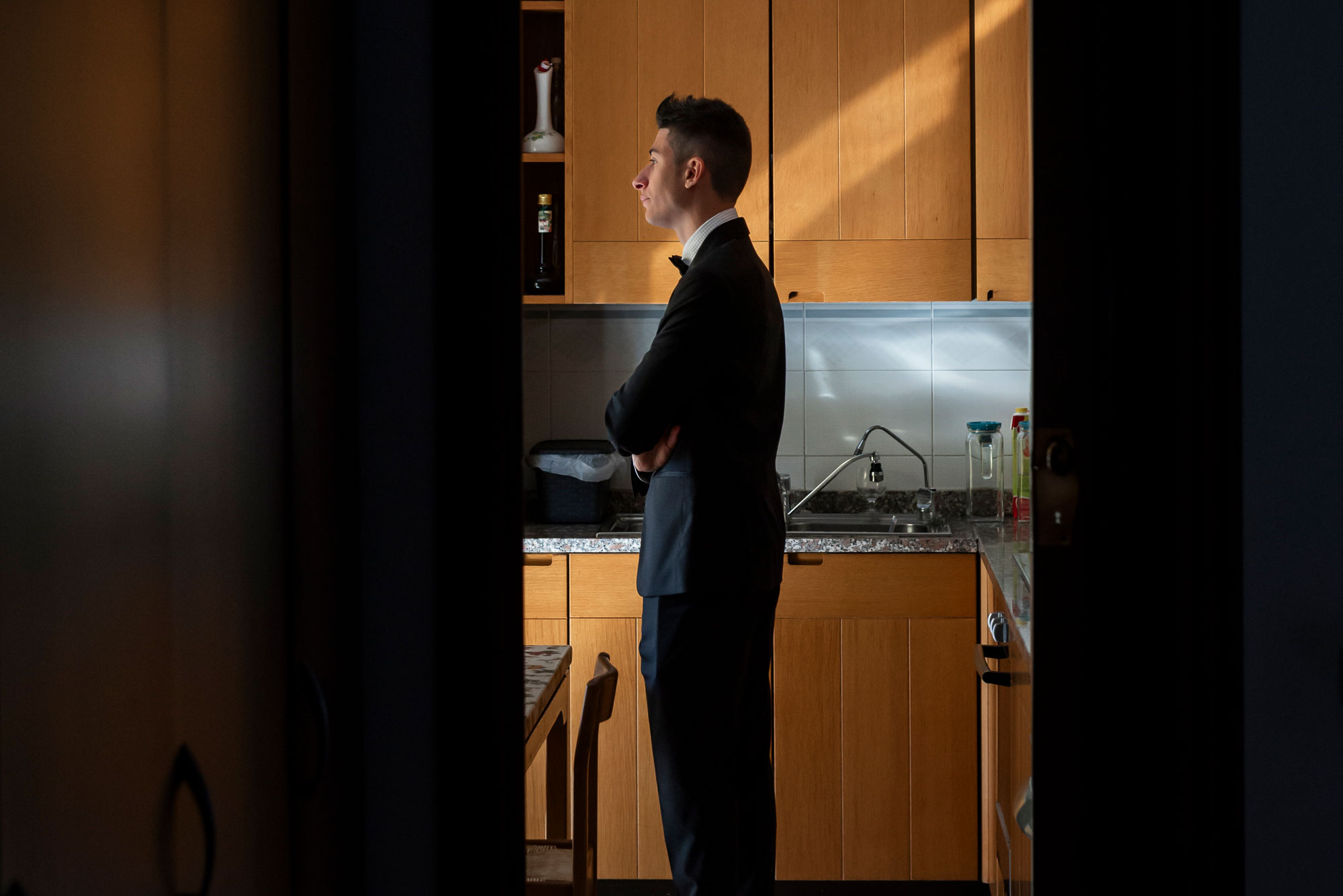 Fotografo-matrimonio-varese_00022 reportage di matrimonio, attimi durante la preparazione in casa della sposa