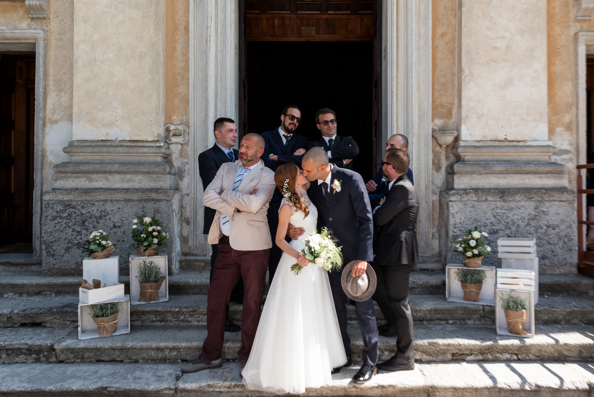 Fotografo-matrimonio-varese_00034 fotografo matrimonio varese: gli amici e gli sposi